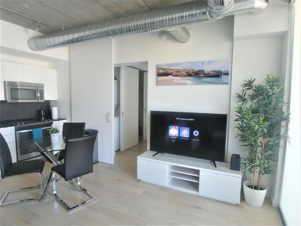 Luxury Skyline Condo In Downtown Free 24/7 Parking Winnipeg Ngoại thất bức ảnh