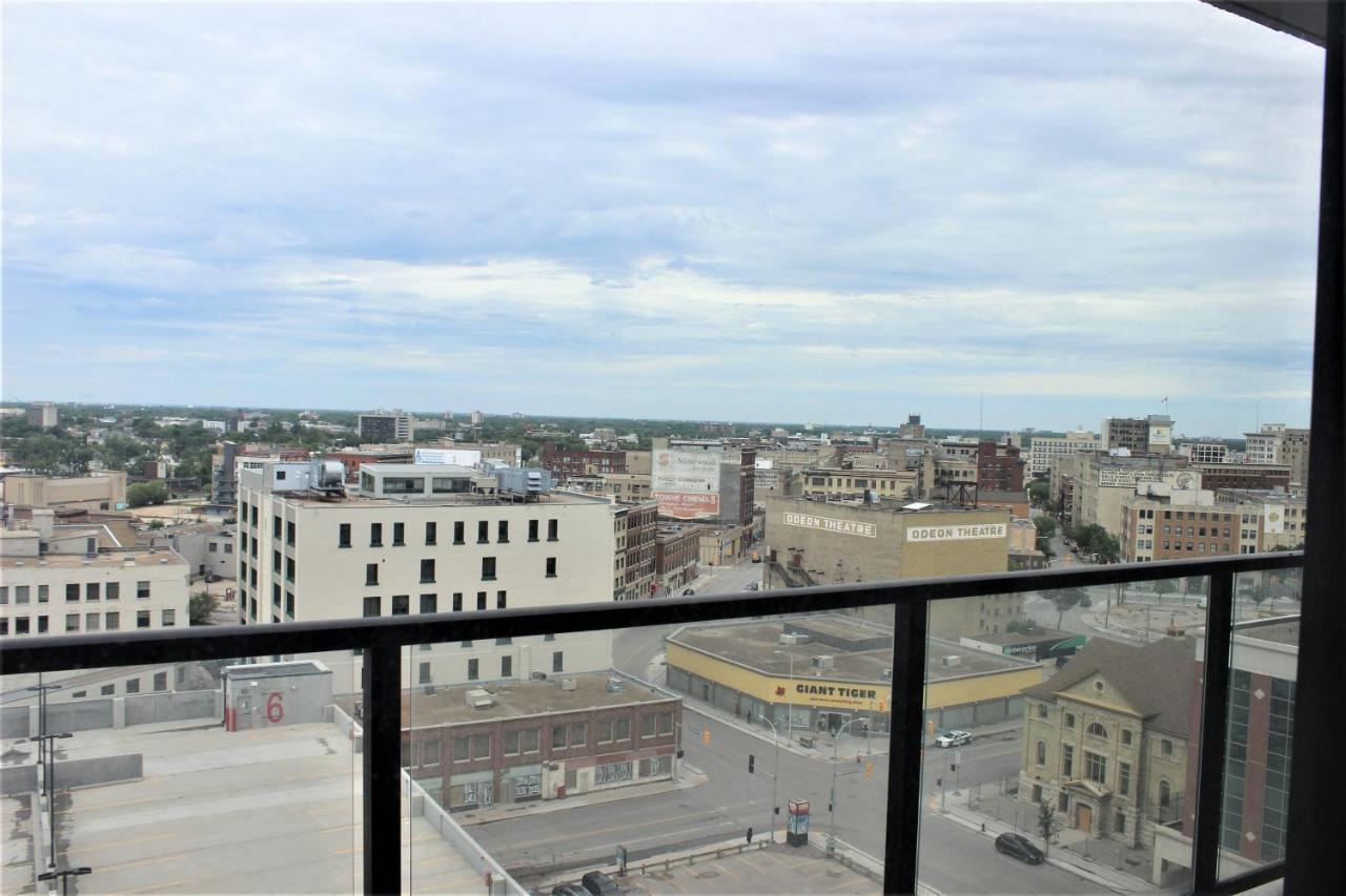 Luxury Skyline Condo In Downtown Free 24/7 Parking Winnipeg Ngoại thất bức ảnh